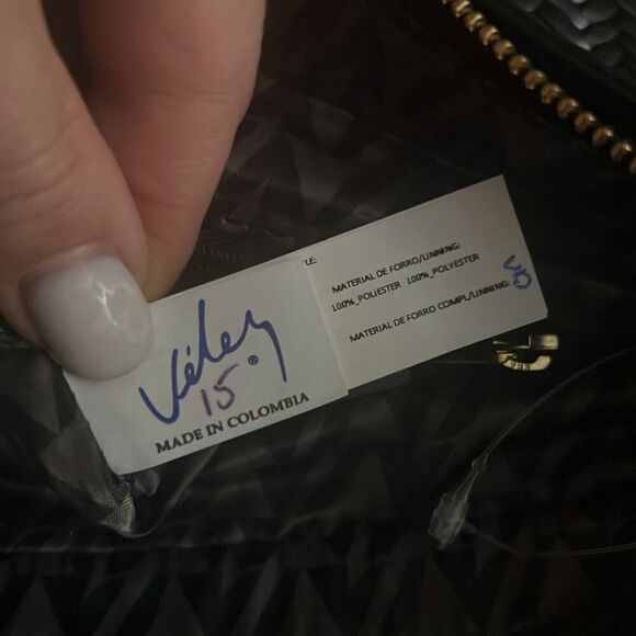 ✨Velez Crossbody Leather Bag✨ - Picture 8 of 11